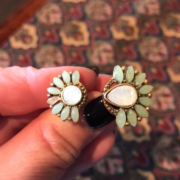 Ring - Picture 3 of 3